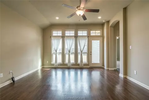 2028 Markley Dr, Bryan, TX 77807 photo 13