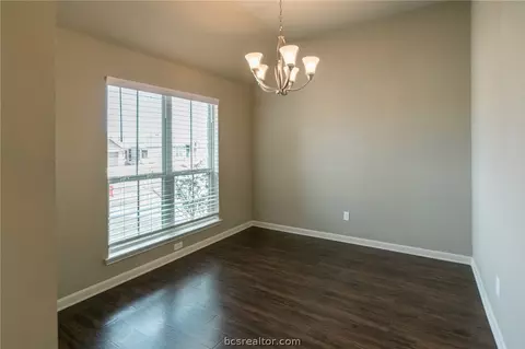 2028 Markley Dr, Bryan, TX 77807 photo 6