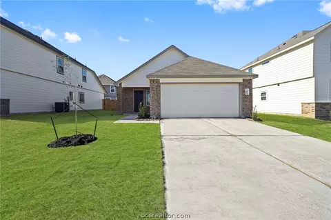 982 Harper Ln, Bryan, TX 77803 photo 2