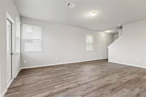 979 Harper Ln, Bryan, TX 77803 photo 7