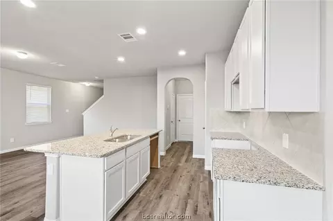 979 Harper Ln, Bryan, TX 77803 photo 11