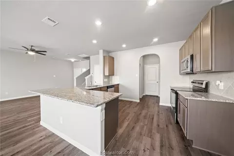 4747 Milagro Loop, Bryan, TX 77807 photo 9