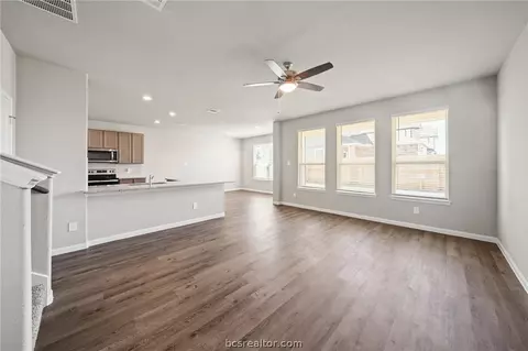 4747 Milagro Loop, Bryan, TX 77807 photo 3
