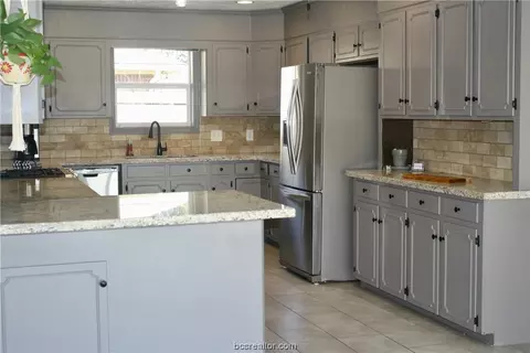 3608 Brockhampton Dr, Bryan, TX 77802 photo 7