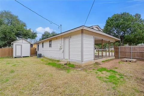 2001 Orman St, Bryan, TX 77801 photo 11
