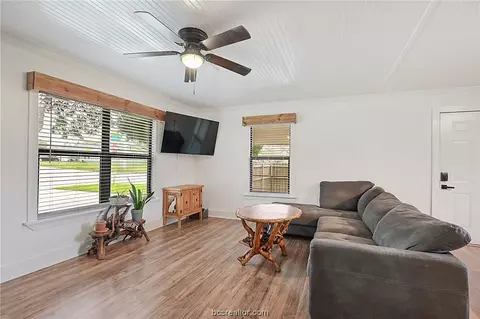 2001 Orman St, Bryan, TX 77801 photo 4