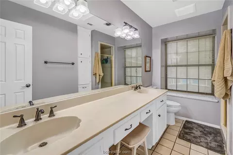 5611 Middlebury Dr, Bryan, TX 77802 photo 12