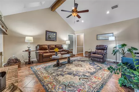 5611 Middlebury Dr, Bryan, TX 77802 photo 9