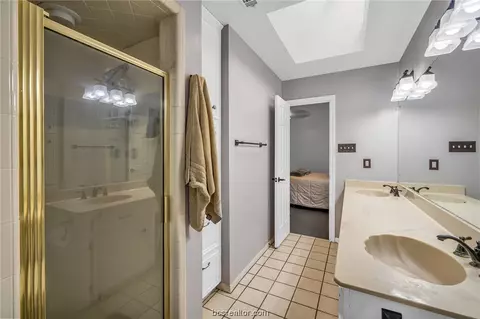 5611 Middlebury Dr, Bryan, TX 77802 photo 13