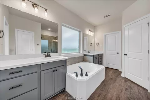 10332 Bourbon, Bryan, TX 77808 photo 16