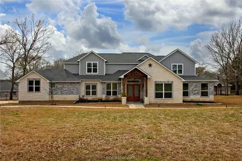 9341 Kensington Ct, Iola, TX 77861