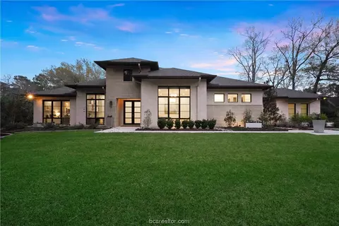 22602 Rosehurst Dr, Tomball, TX 77377