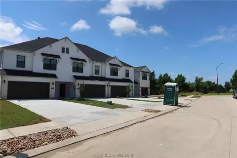 1450 Ailin Dr, College Station, TX 77845