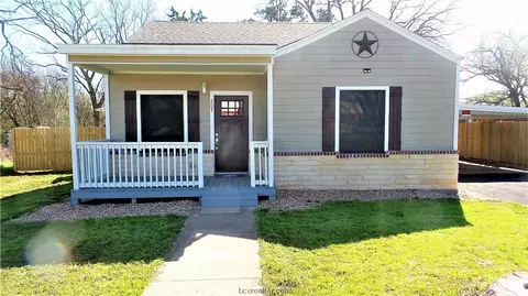 207 N Commerce St, Bremond, TX 76629