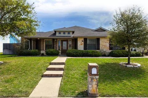 2826 Horseback Dr, College Station, TX 77845