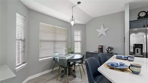 4308 Brompton Ln, Bryan, TX 77802 photo 9