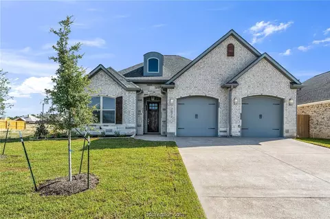 3011 Teller Dr, Bryan, TX 77808