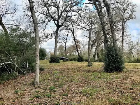 9451 Windsor, Iola, TX 77861
