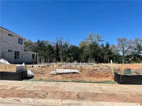 1600 Briscoe Mnr, College Station, TX 77845