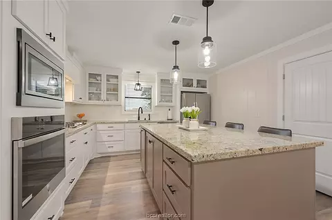 6859 Broach Rd, Bryan, TX 77808 photo 8