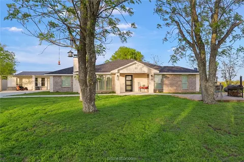 6859 Broach Rd, Bryan, TX 77808 photo 2