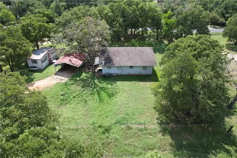 2402 Stevens Dr, Bryan, TX 77803 photo 4