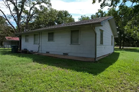 2402 Stevens Dr, Bryan, TX 77803 photo 5