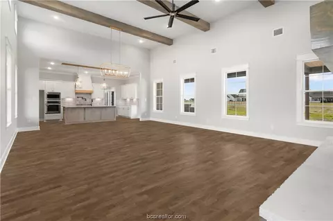 10345 Bourbon Ln, Bryan, TX 77808 photo 4