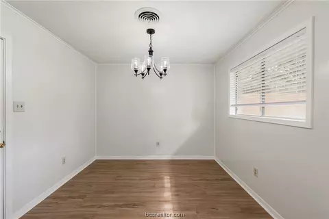 405 Leslie Dr, Bryan, TX 77802 photo 11