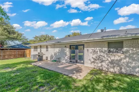 405 Leslie Dr, Bryan, TX 77802 photo 17