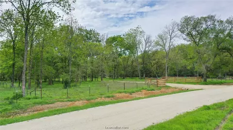 6899 Harbert, Bryan, TX 77808 photo 10