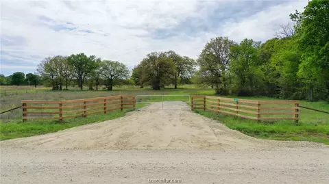 6877 Harbert Rd, Bryan, TX 77808 photo 1