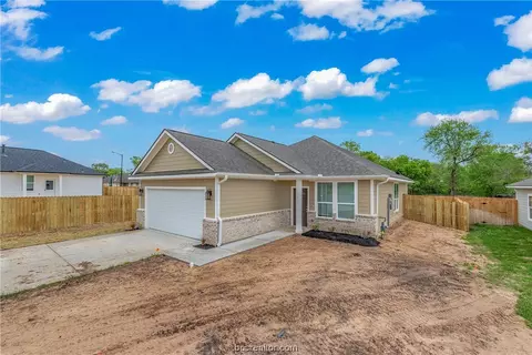 1807 Beason St, Bryan, TX 77801 photo 3