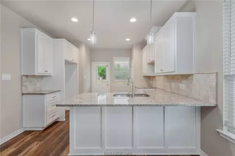 1807 Beason St, Bryan, TX 77801 photo 6