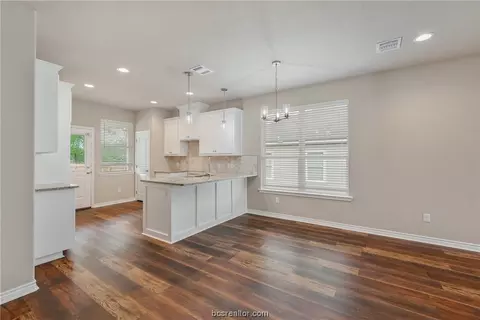 1807 Beason St, Bryan, TX 77801 photo 7