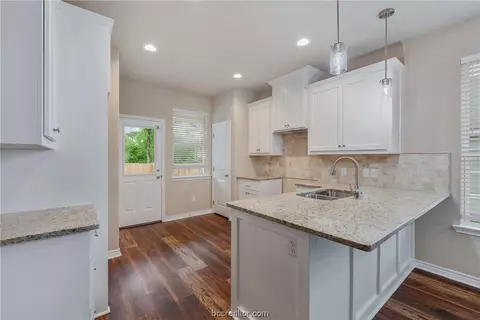1807 Beason St, Bryan, TX 77801 photo 5