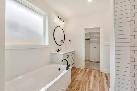 3002 Teller Dr, Bryan, TX 77808 photo 4