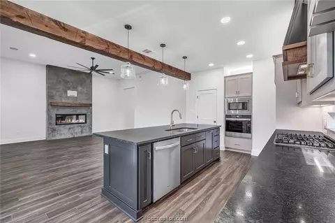 3012 Teller Dr, Bryan, TX 77808 photo 12