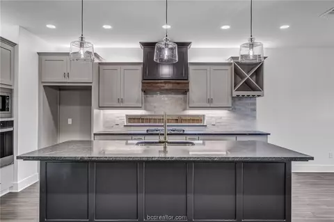 3012 Teller Dr, Bryan, TX 77808 photo 8