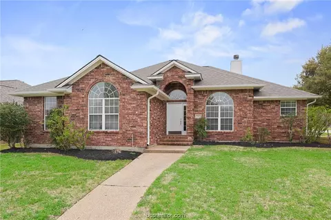 2300 E Mercers Lndg, Bryan, TX 77808 photo 1