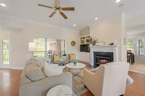 2300 E Mercers Lndg, Bryan, TX 77808 photo 3