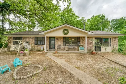 51 New Mexico Pkwy, Hilltop Lakes, TX 77871