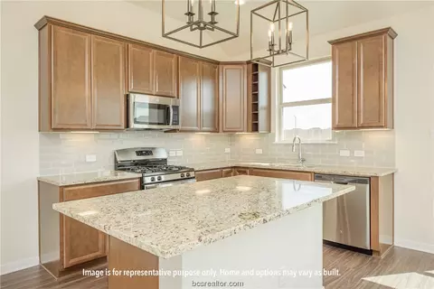 1336 Kingsgate Dr, Bryan, TX 77807 photo 2