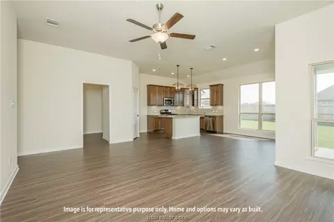 1336 Kingsgate Dr, Bryan, TX 77807 photo 5
