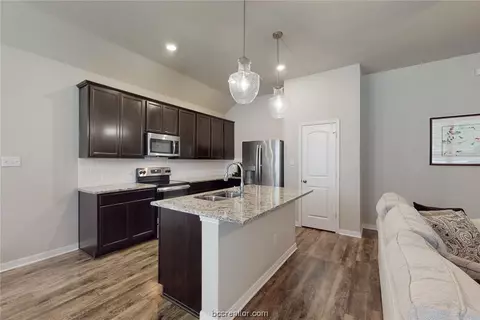1464 Kingsgate Dr, Bryan, TX 77807 photo 14