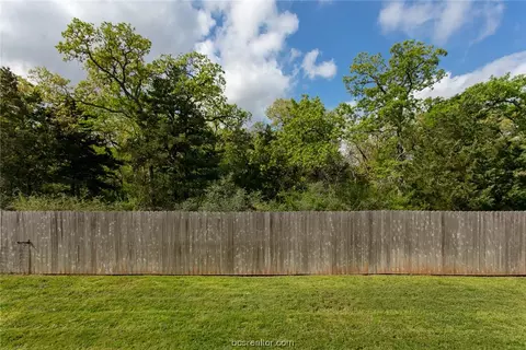 1464 Kingsgate Dr, Bryan, TX 77807 photo 25