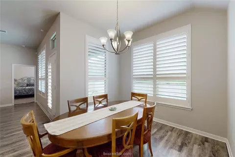 1464 Kingsgate Dr, Bryan, TX 77807 photo 17