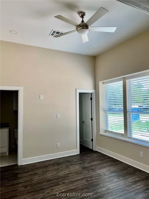 507 Walnut St, Bryan, TX 77803 photo 12