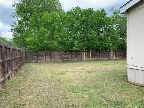 1404 Clark St, Bryan, TX 77808 photo 20