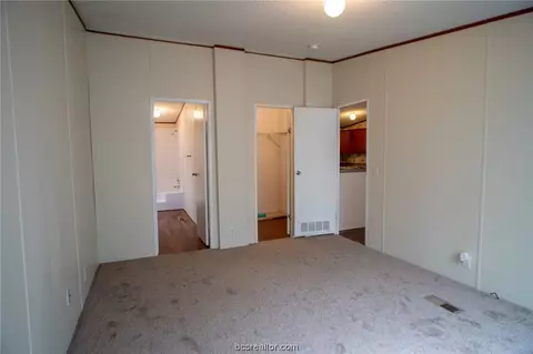1404 Clark St, Bryan, TX 77808 photo 7